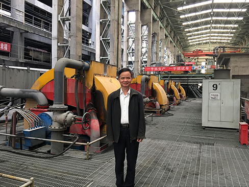 El Dr. Xiong Dahe, fundador de SLon, ha ganado el título de primer  El Dr. Xiong Dahe, fundador de SLon, ha ganado el título de primer